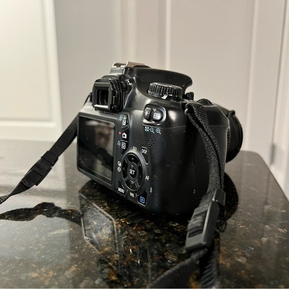 Canon EOS Rebel T3 DLSR Camera EFS 18-55mm lens (Great Starter Camera!) - Picture 7 of 9